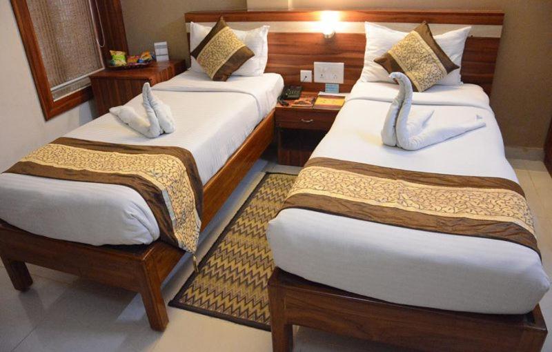 Hotel Eden Roc Bhubaneswar Zewnętrze zdjęcie